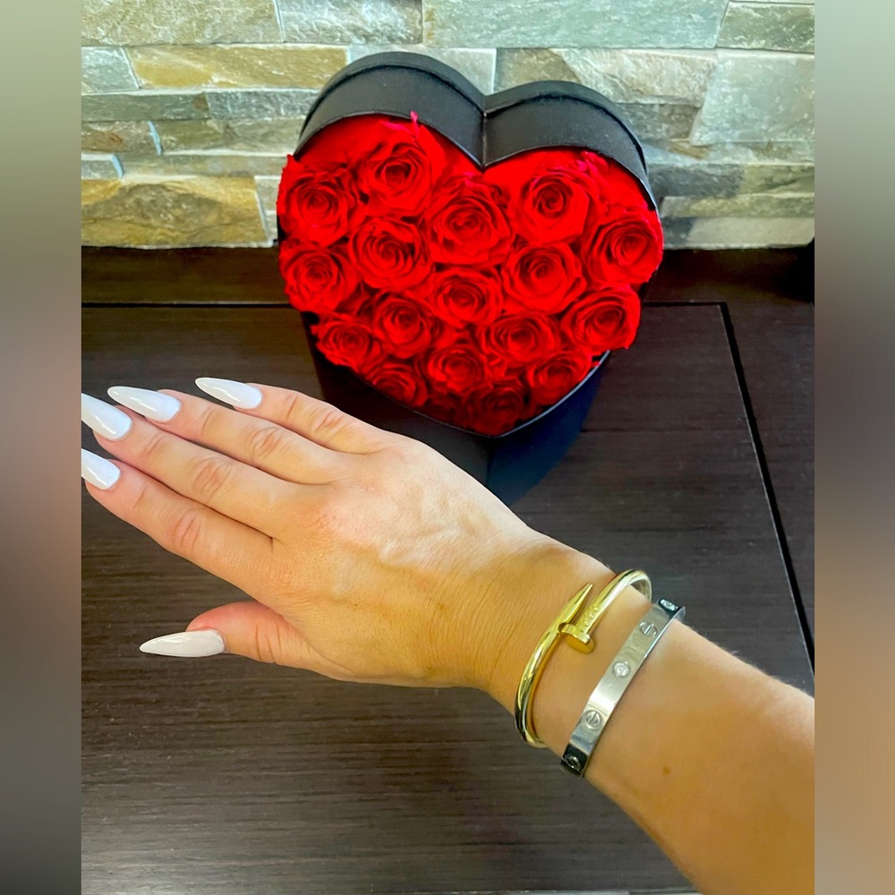 NAIL BRACELET
